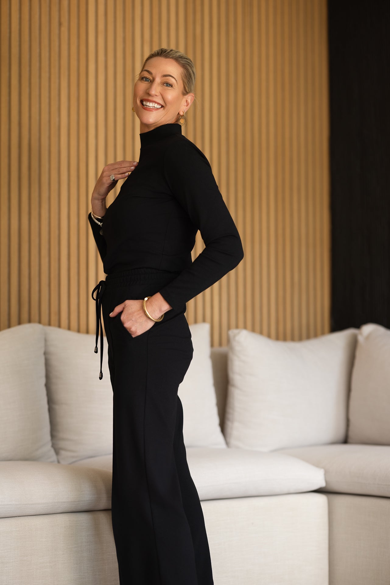 Fiji Funnel Neck Long-Sleeve Top | Black