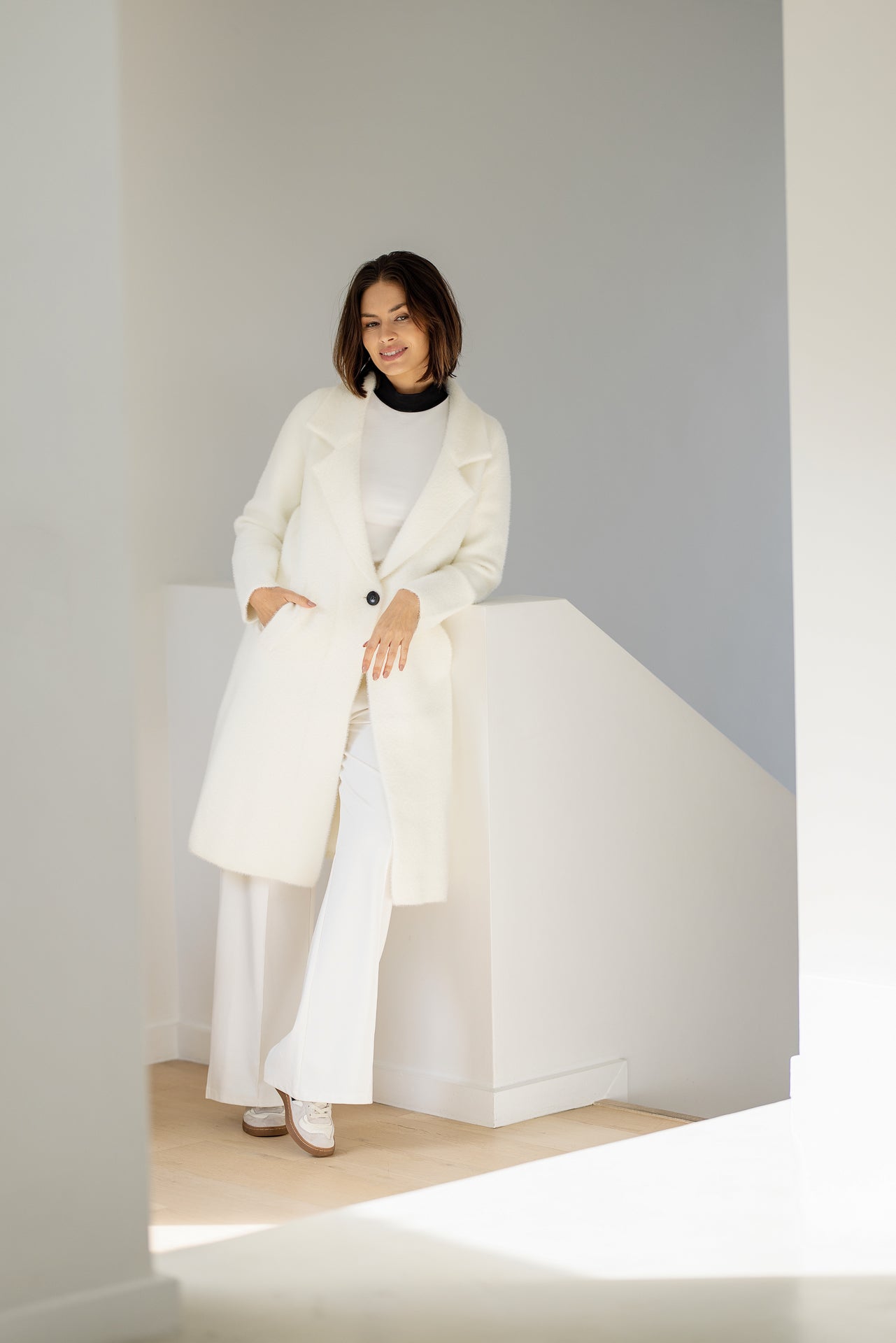 Fiji Funnel Neck Short-Sleeve | Ivory & Black Contrast