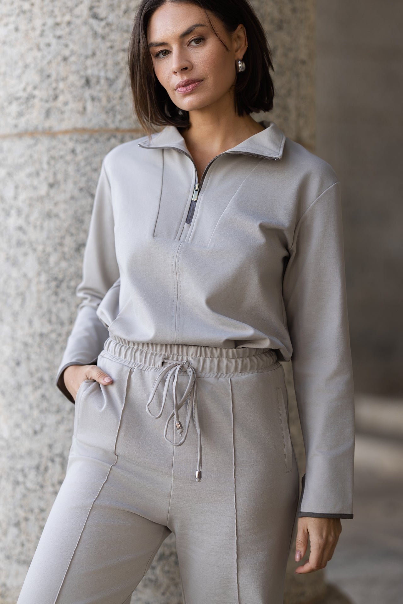 Zurich Zipper Top | Urban Taupe